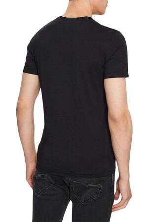 Emporio Armani  koszulka widok z tyłu